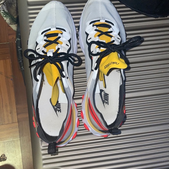 Nike reacts - Picture 5 of 5